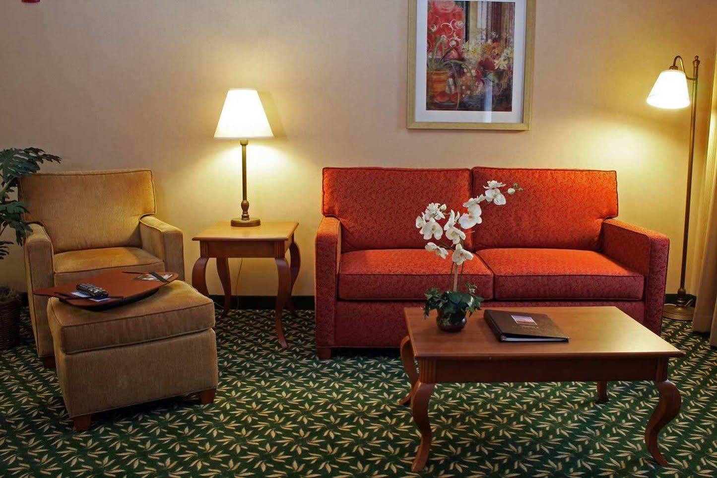 Hampton Inn & Suites Windsor-Sonoma Wine Country Esterno foto